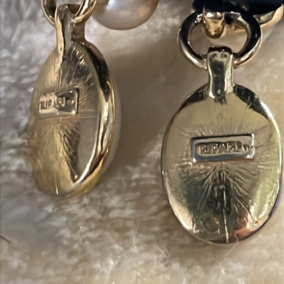 Vintage Trifari Faux pearl dangle ear - Picture 4 of 6